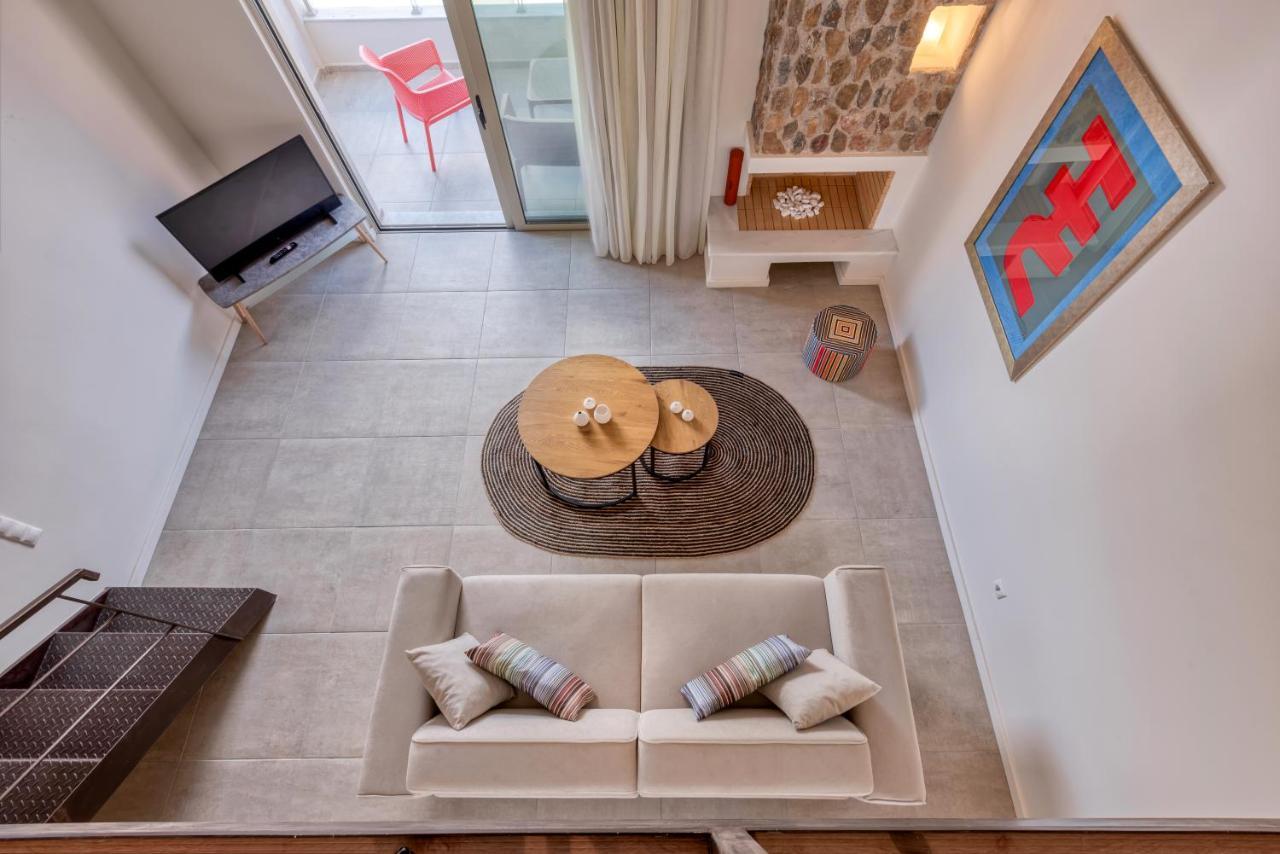 Saronis Suites Saronida 외부 사진