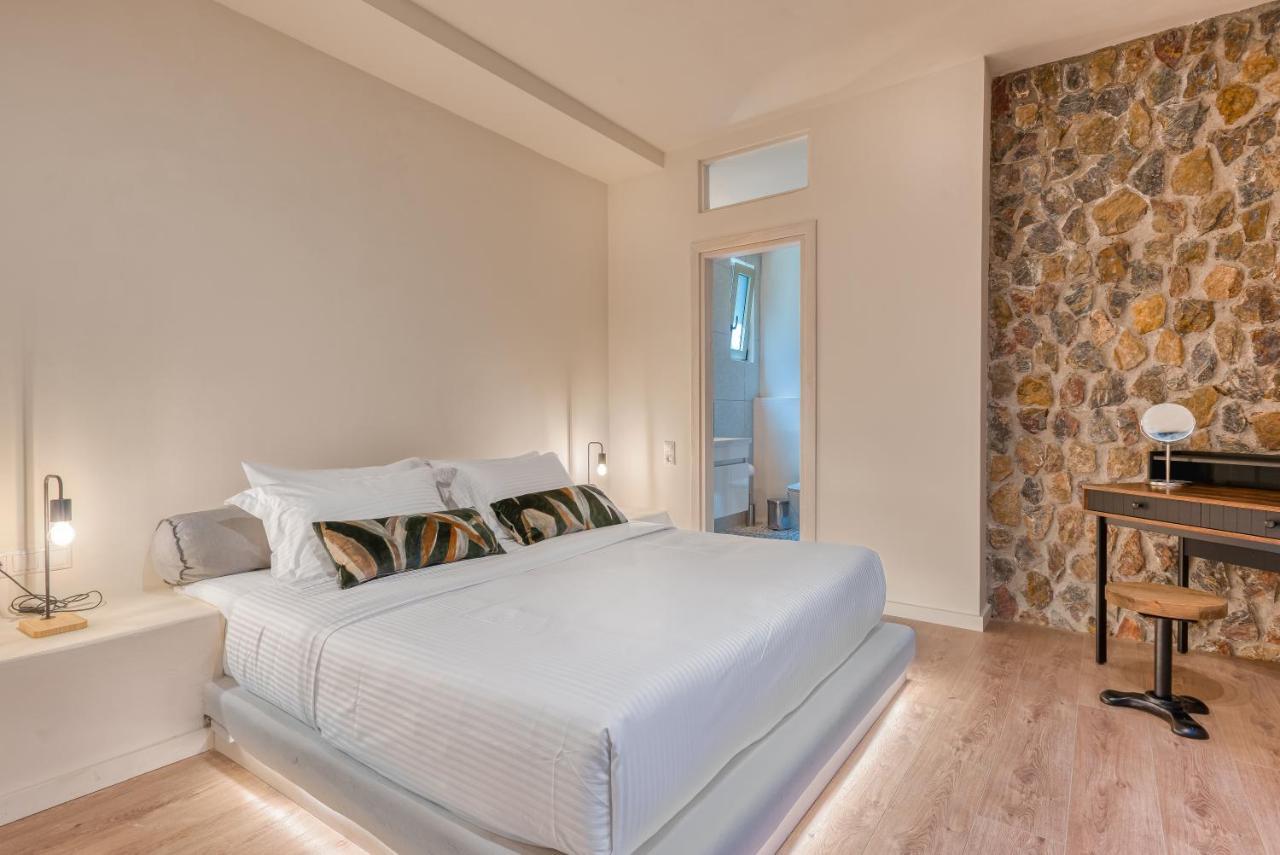 Saronis Suites Saronida 외부 사진