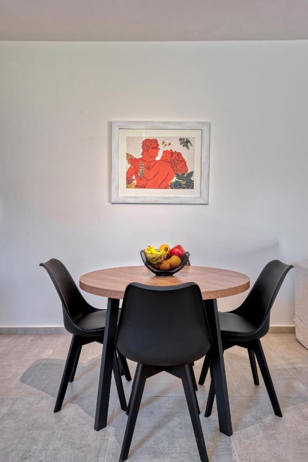 Saronis Suites Saronida 외부 사진