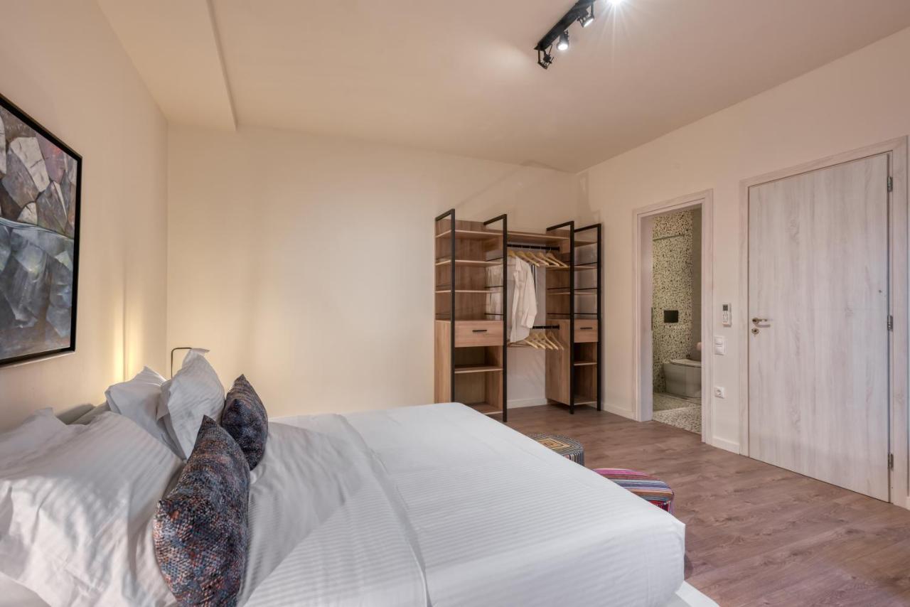 Saronis Suites Saronida 외부 사진