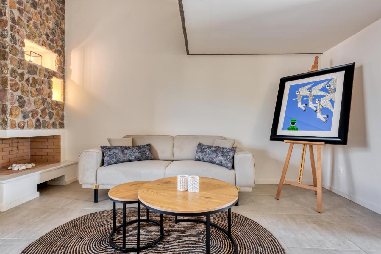 Saronis Suites Saronida 외부 사진