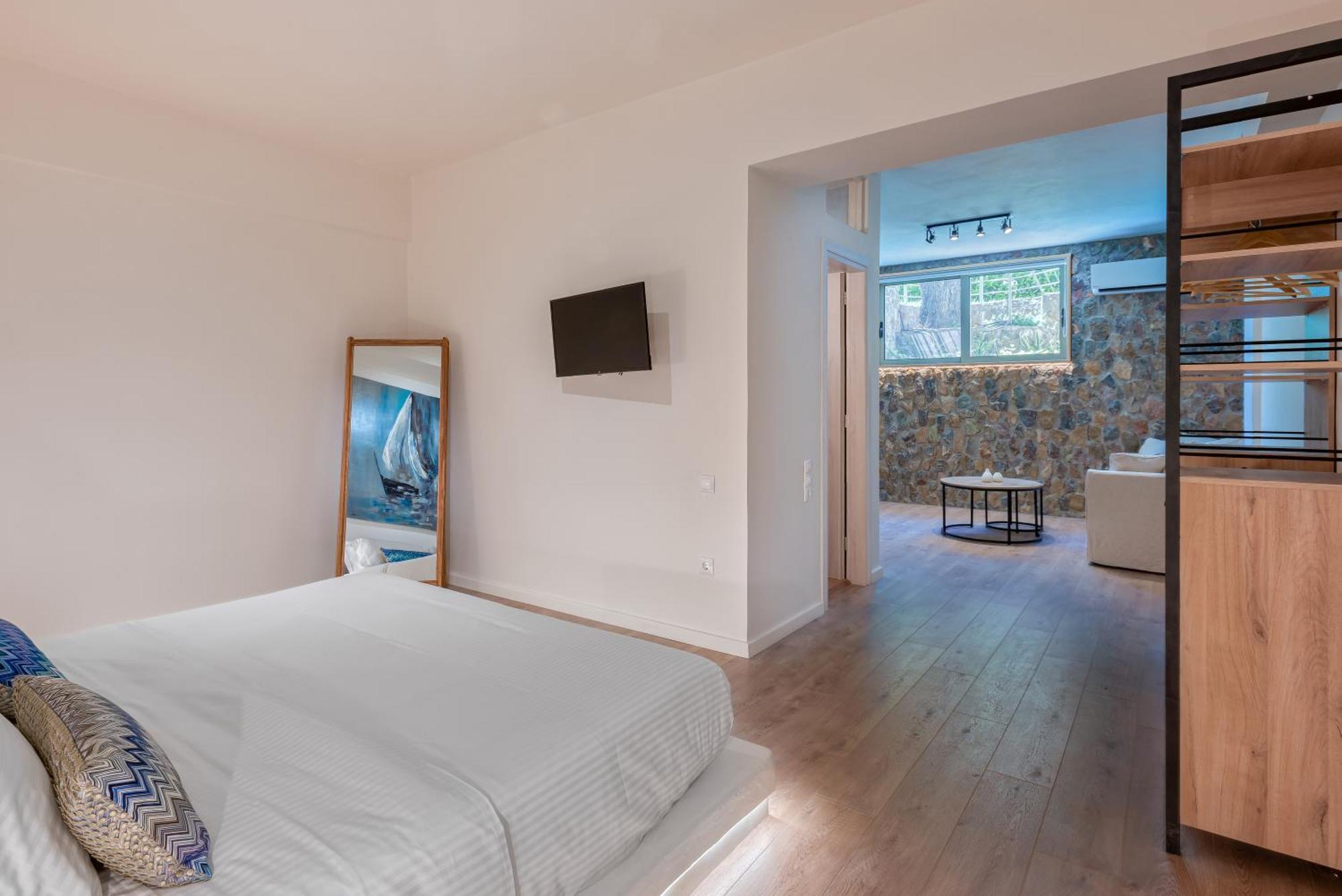 Saronis Suites Saronida 외부 사진