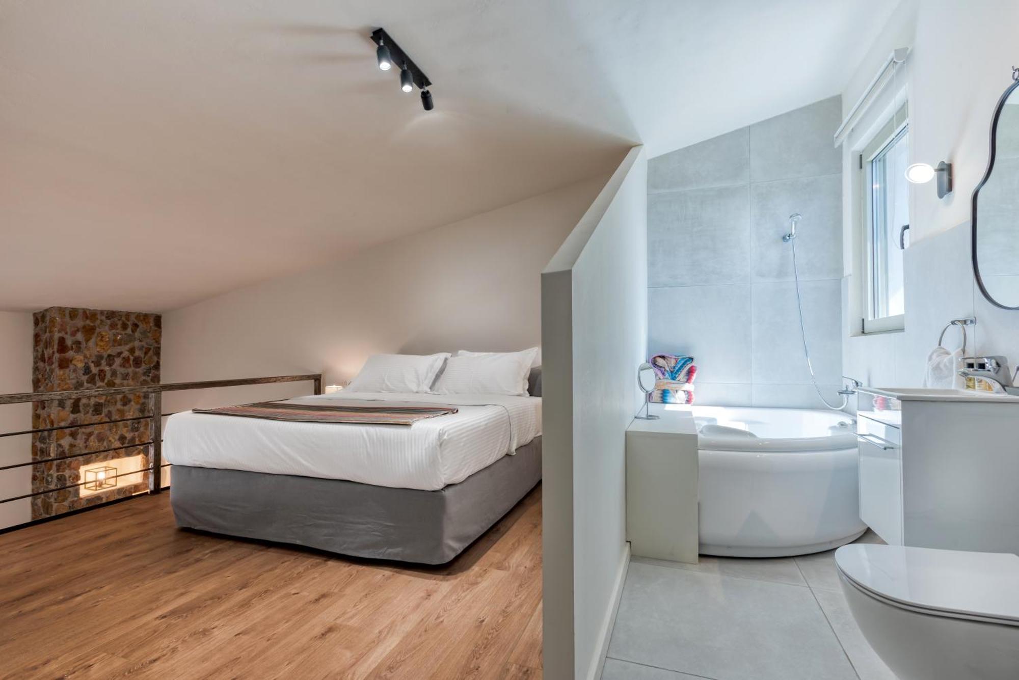 Saronis Suites Saronida 외부 사진